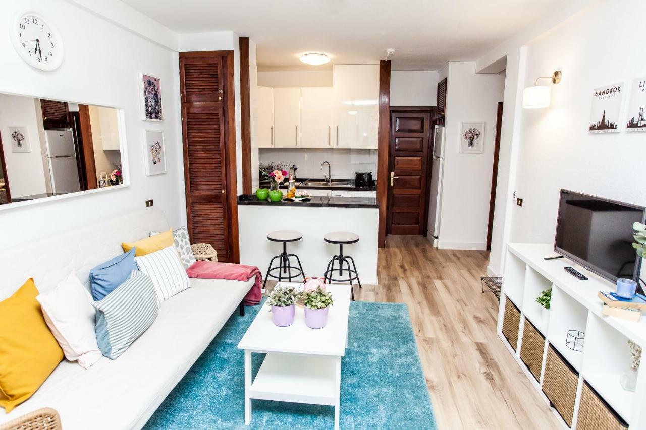 Spectacular Renovated Apartment, 5 Min To Camison Beach, With Aircon Arona  Bagian luar foto