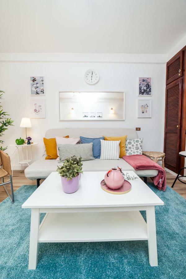 Spectacular Renovated Apartment, 5 Min To Camison Beach, With Aircon Arona  Bagian luar foto